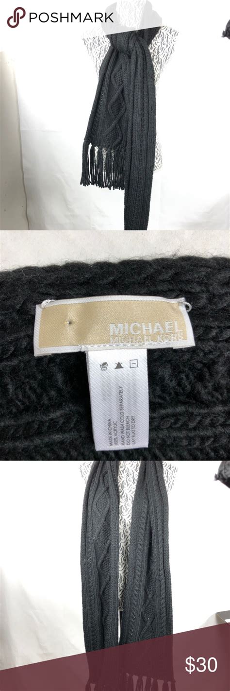 Michael Kors Men's Shawl